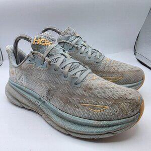 Hoka One One Clifton 9 Womens Size 7 B Cloud Blue Ice White Athletic Shoes